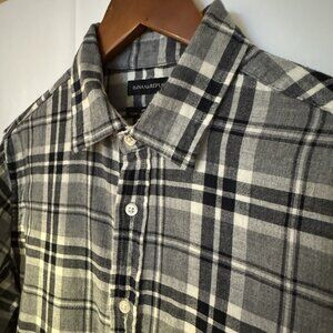Black Plaid Slim-Fit Flannel Shirt – Banana Republic (Men’s Medium)